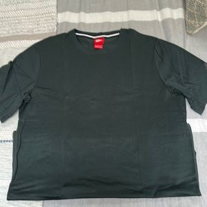 Men’s Nike shirt